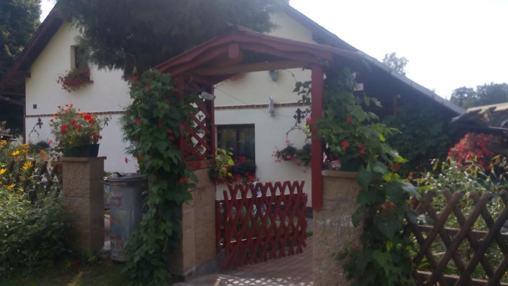 U Tri Kocek Hotel Jablonné v Podještědí Bagian luar foto